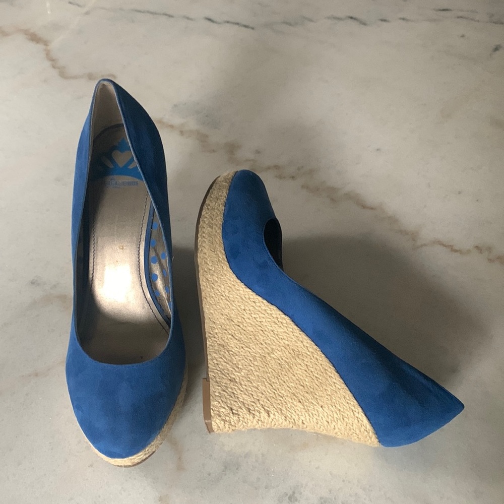 Fergalicious blue wedges sz 10